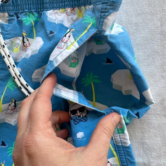 Party Pants swim trunks Large 5” Inseam Iceberg Penguin - Picture 7 of 10